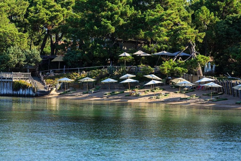 Grand Hotel De Cala Rossa & Spa Nucca Kültér fotó