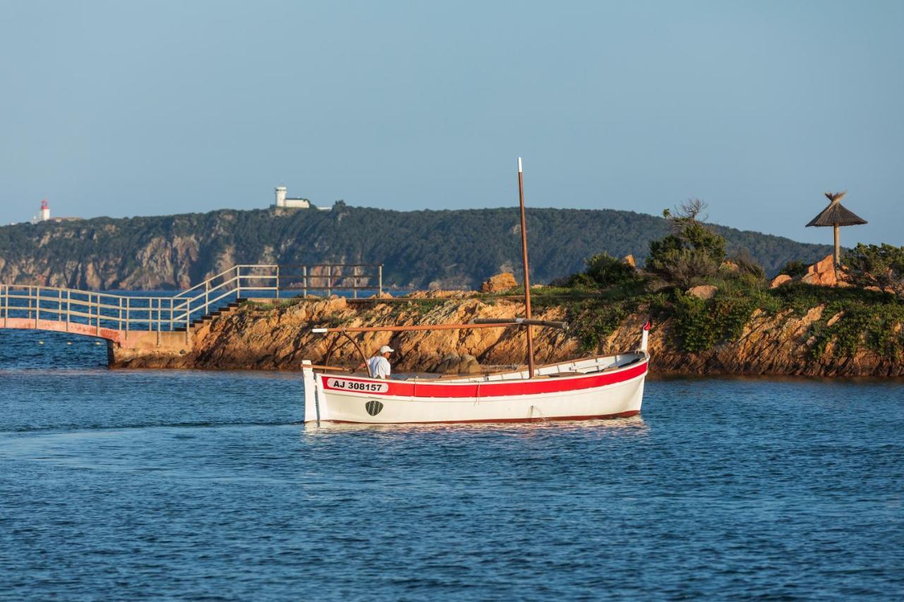 Grand Hotel De Cala Rossa & Spa Nucca Kültér fotó